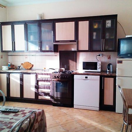 Hotel Sadiba "Lisova Pisnia" Synyak Esterno foto